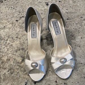 Touch Ups Women's white Peep Toe Heels